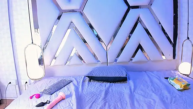 rosalynrose1 (F teen) - Squirt 💦