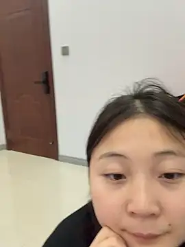 美女TEVDKA在线直播