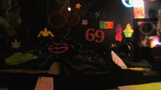 DaddyAndSplashQueen webcam