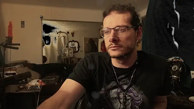 MasterDaddyCool webcam