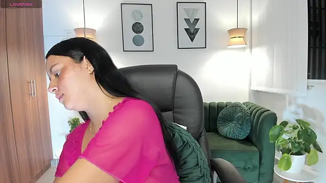 Natasha_Kiim_ webcam