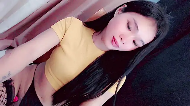 Amomentoflust99 webcam