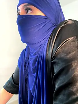 Webcam Model (rashaaa_)  is live.Free join now!