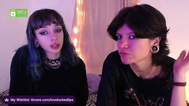 lovelockedlips webcam