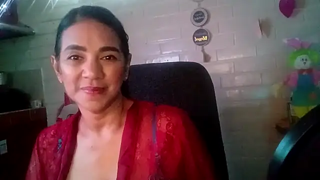 MiiaVelasquez webcam