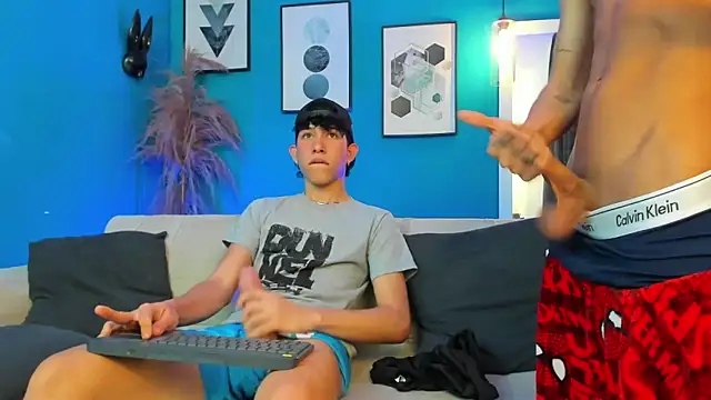 Marcus_and_Tony webcam