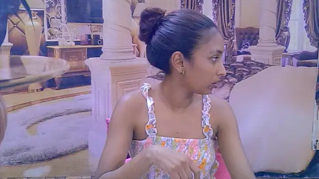 IndianSexyButt webcam