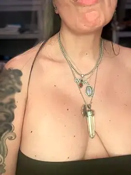 dieseldame1313 webcam