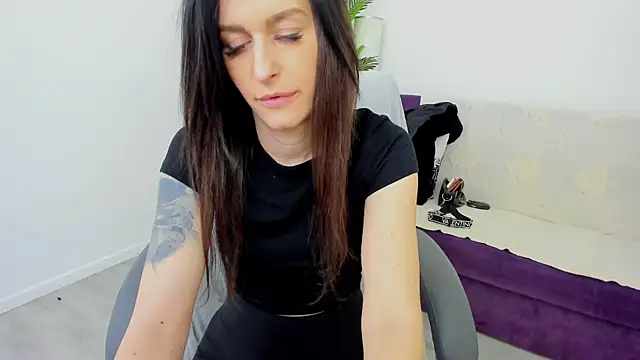 arya_anna (F young) - Squirt at Goal!