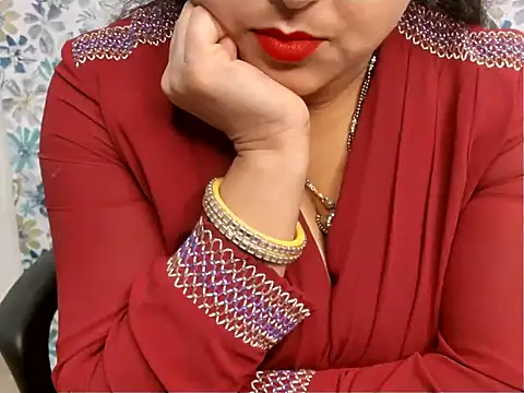 your_urvi_ (F young) - show boobs