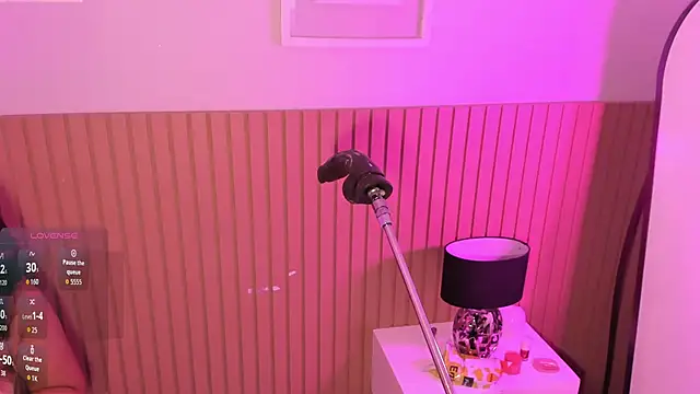 klhoe_boobs - Klhoe_boobs's free webcam