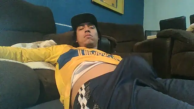 AlexAlejandro13 webcam