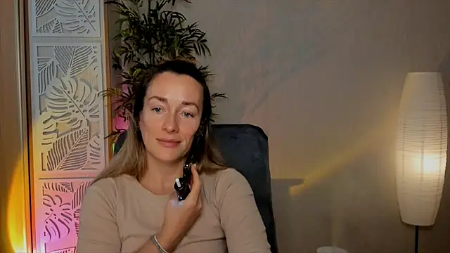 RebeccaMartinez webcam