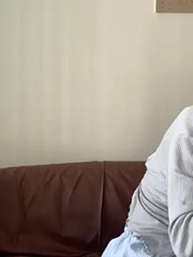 shousushi (F young) - 足交假阳1分钟