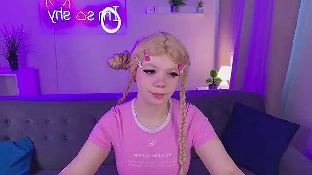 Waifu_Ketrin webcam