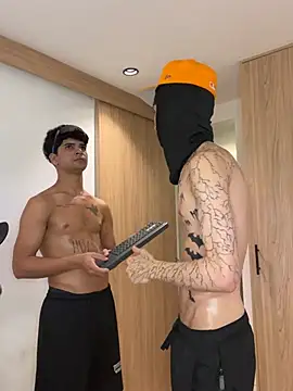 thebatmansion - TheBatMansion's free webcam - UK Sex Cams