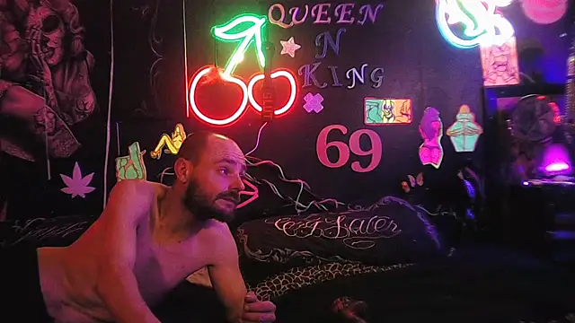 DaddyAndSplashQueen webcam