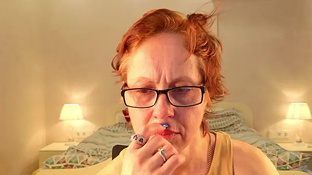 lioraweiss (F milf) - sexy lingerie