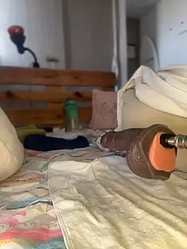 roussh (Ask my age) - Juicy pussy need your deep fuck