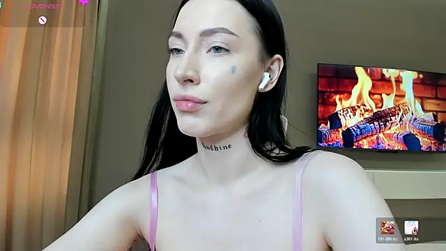 JenniferQueen11 webcam