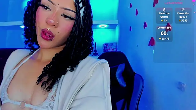 dolly_boob live sex cam