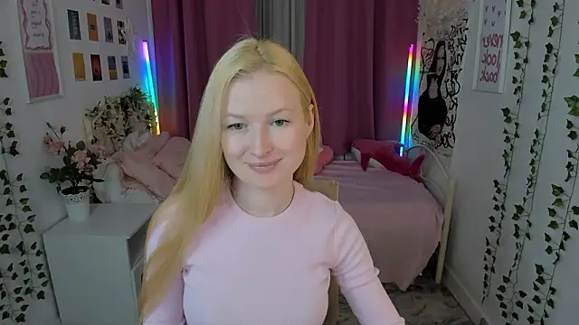 Laly_Peach webcam