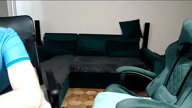 joannaandneighbour (F mature) - My juicy pussy open