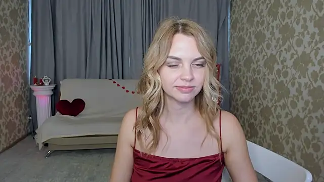 lunaflinn (F milf) - hot dance