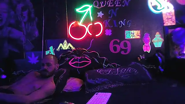 DaddyAndSplashQueen webcam