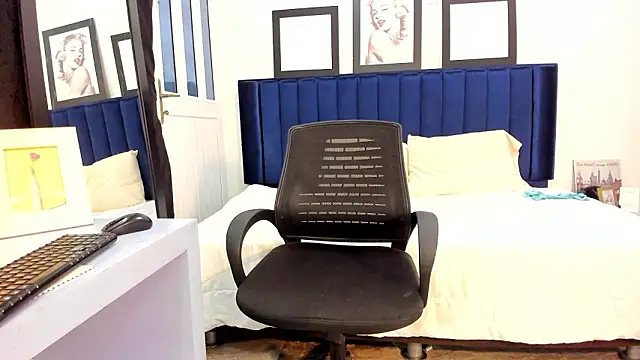 ElizabethBell_ webcam