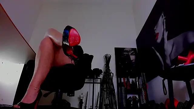 MistressDemi webcam