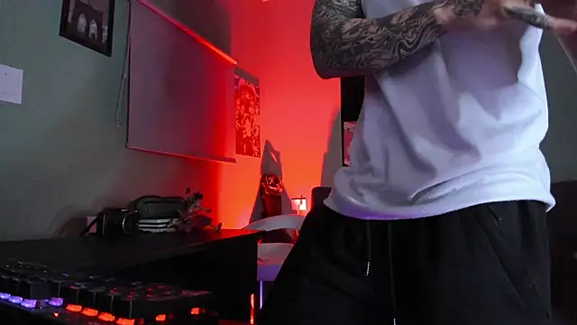 Dominatofstupid webcam