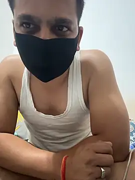 the_guy_u_desire webcam