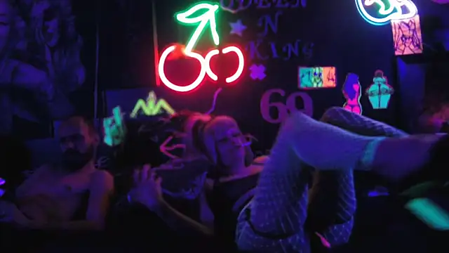 DaddyAndSplashQueen webcam