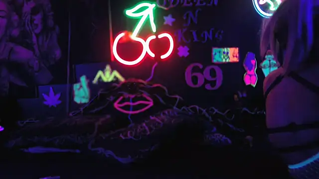 DaddyAndSplashQueen webcam