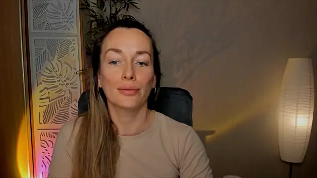 RebeccaMartinez webcam