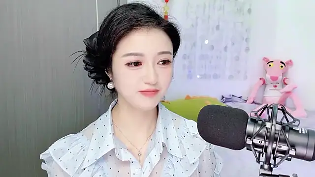 美女starsqimei在线直播