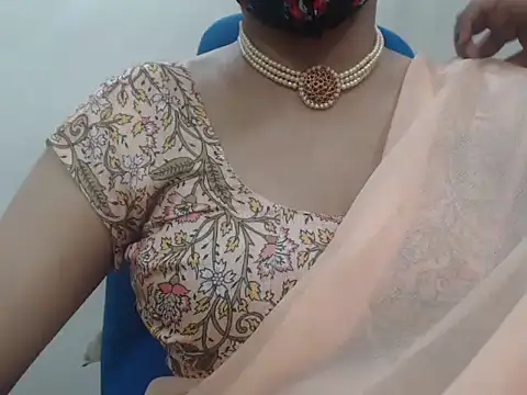 Lovely_Siri_23 webcam