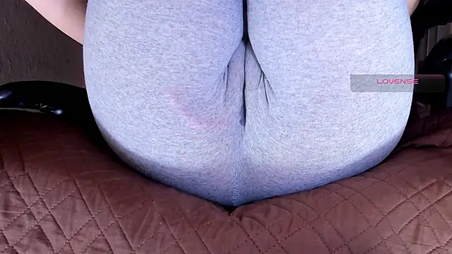 Cameltoe_squirt_inPants webcam