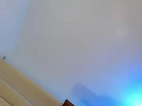 touch_my_body1's room