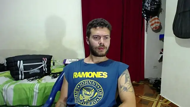 sebastianhotxxx webcam