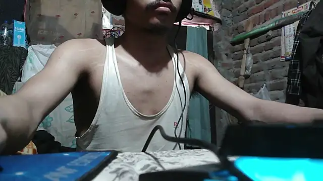 milflover2k26 - Milflover2k26's free webcam - UK Sex Cams