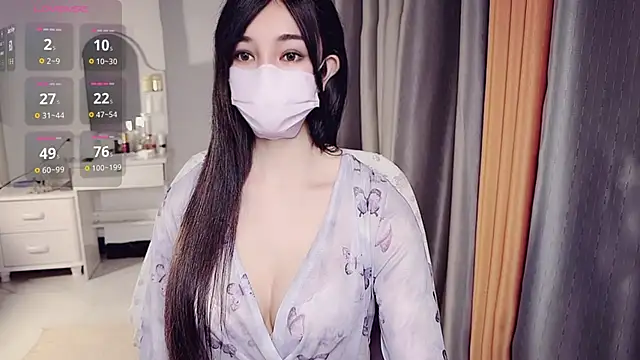 美女NolanMia在线直播