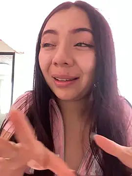 valepradaoficial webcam