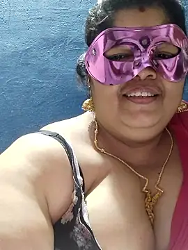 tamilthanushri webcam