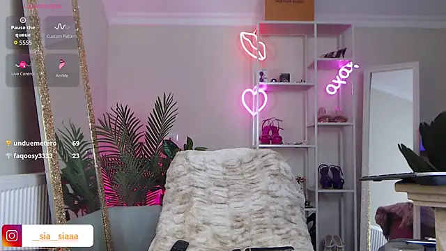 arianaarianna (F young) - I get wet by being wanted!Horny1St March