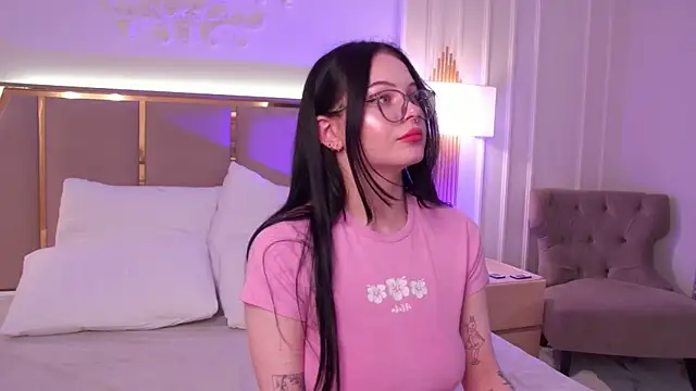 CindyMil live sex cam