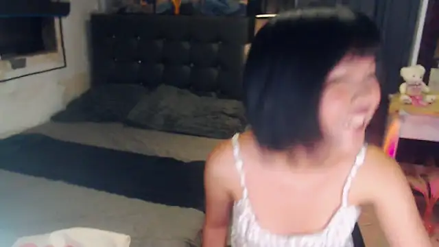 asian_babhiegirl webcam