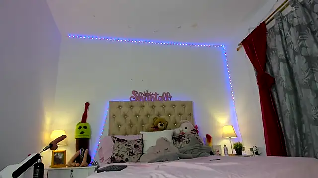 shantallhotxx webcam