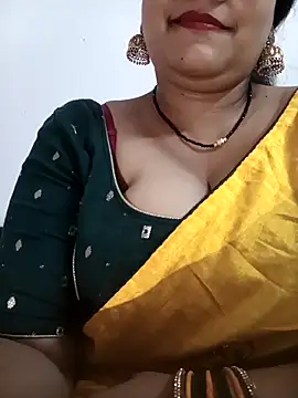 nyra-23 (F milf) - My complit  goal Valentine week 🥰💝💦😋